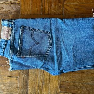 Levi's Women's Straight Leg Blue Jeans